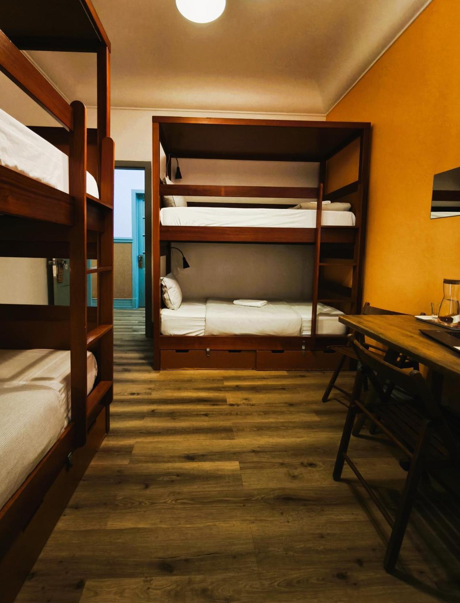 Ey Lisbon Guesthouse Екстериор снимка